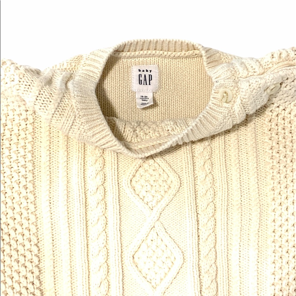 Gap Baby Cable Knit Sweater size 18-24 months old - Picture 2 of 3